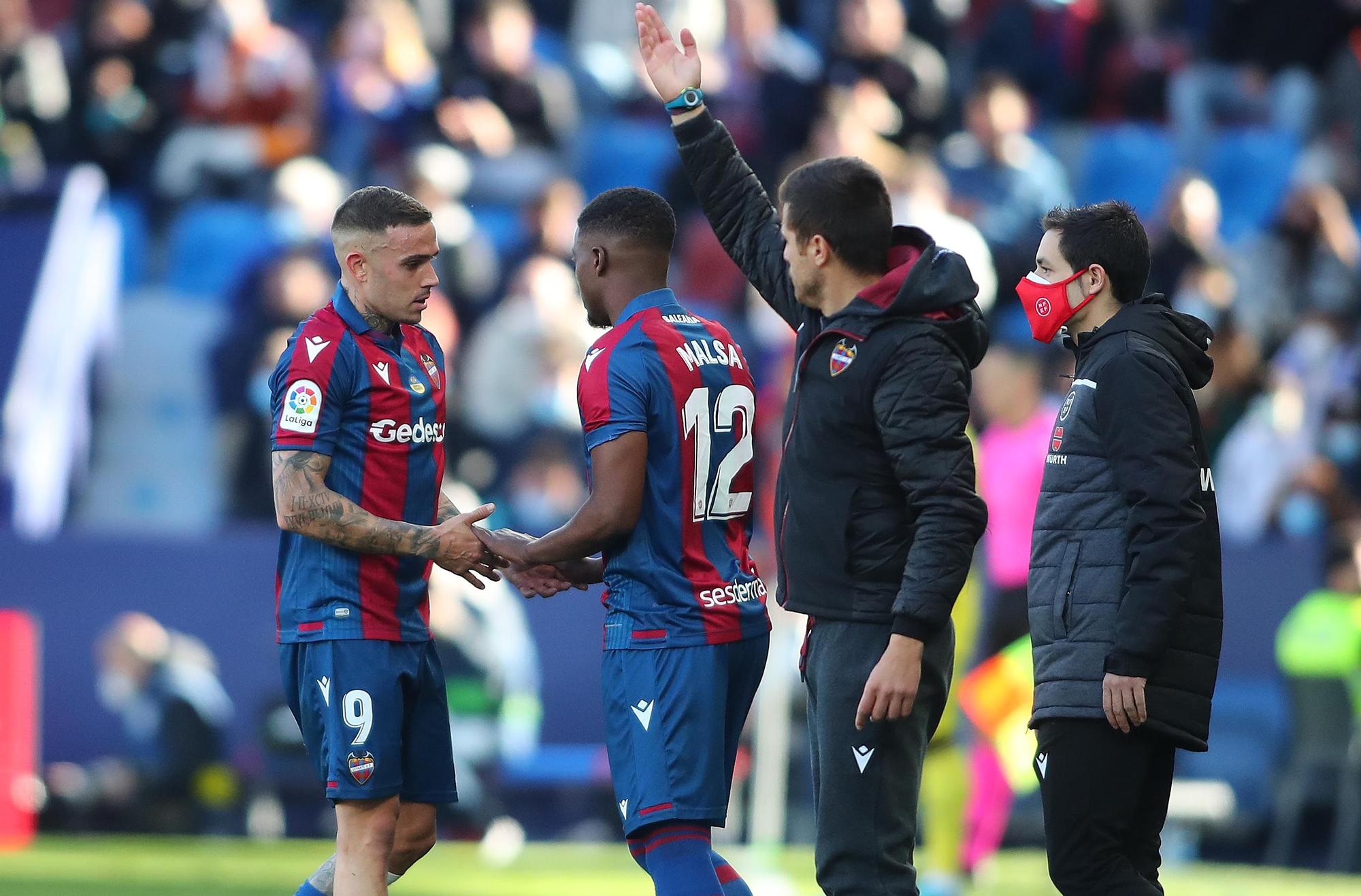 Las imágenes de la victoria del Levante frente al Villarreal en el Ciutat de València