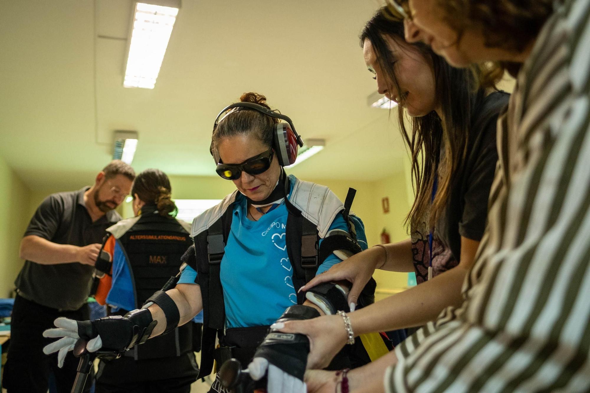 Traje Max, el traje que simula el envejecimiento