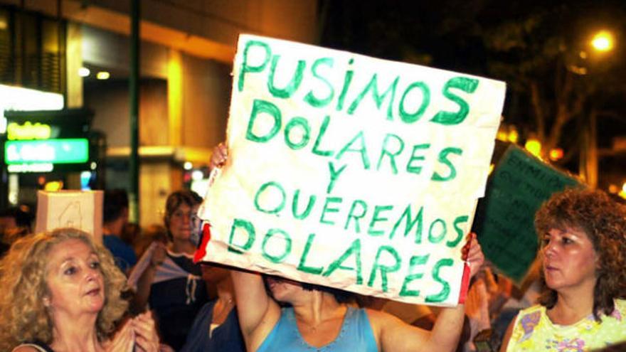 Protestas en Argentina en el &#039;corralito&#039; de 2001.