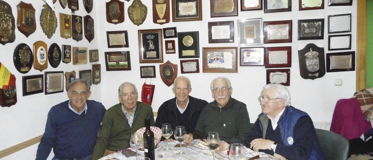 De izquierda a derecha: Juan Luis Irazusta; José Luis Méndez; Franco Cobas; José Luis Torrado y Carlos Pérez.