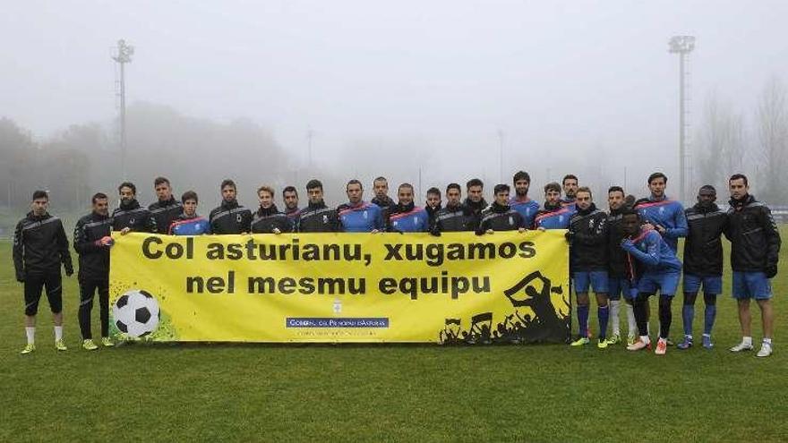 El Oviedo muestra su apoyo al fomento del uso de la lIingua asturiana