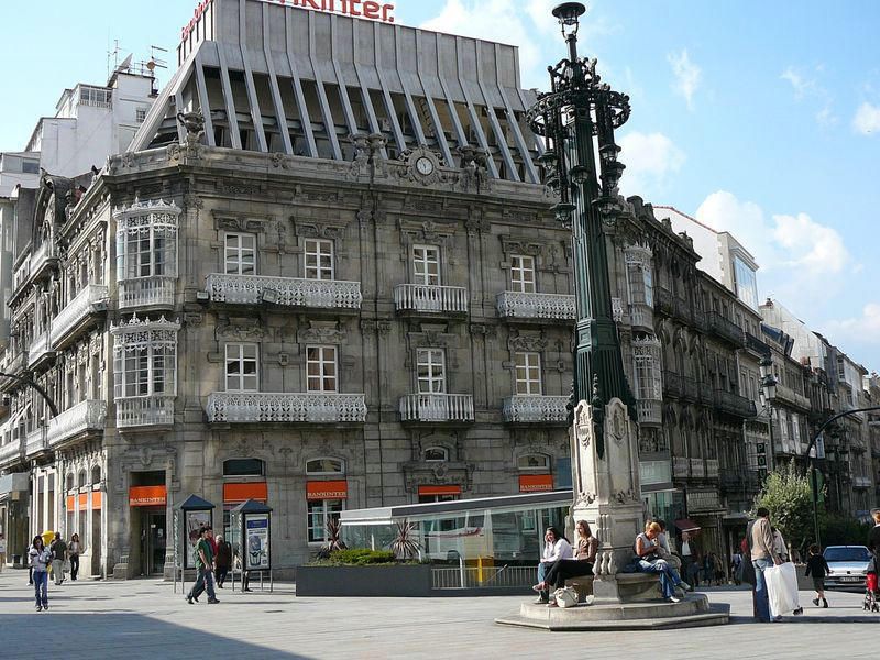 Los edificios de Jenaro de la Fuente en Vigo