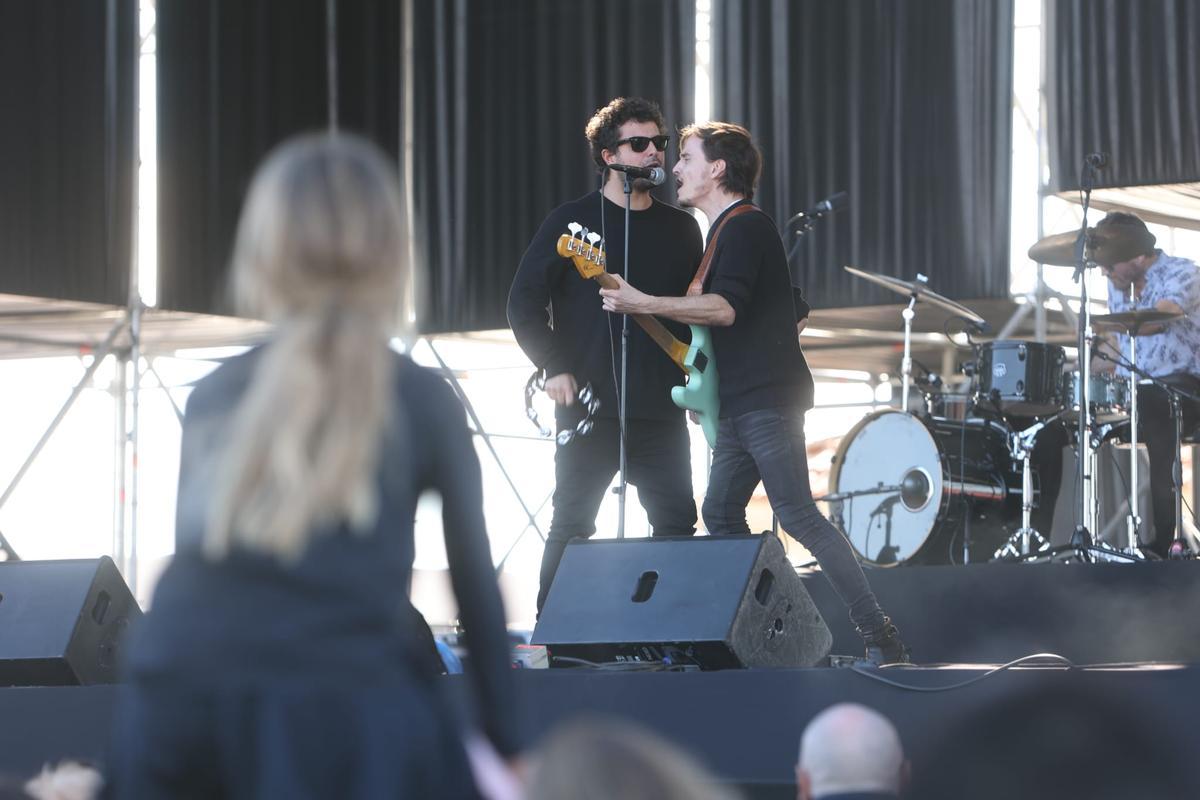 Un momento durante el concierto de rock familiar en la Ocean Race