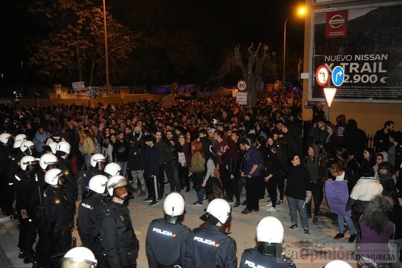 Vuelve la violencia a las vías con el 8 de Marzo