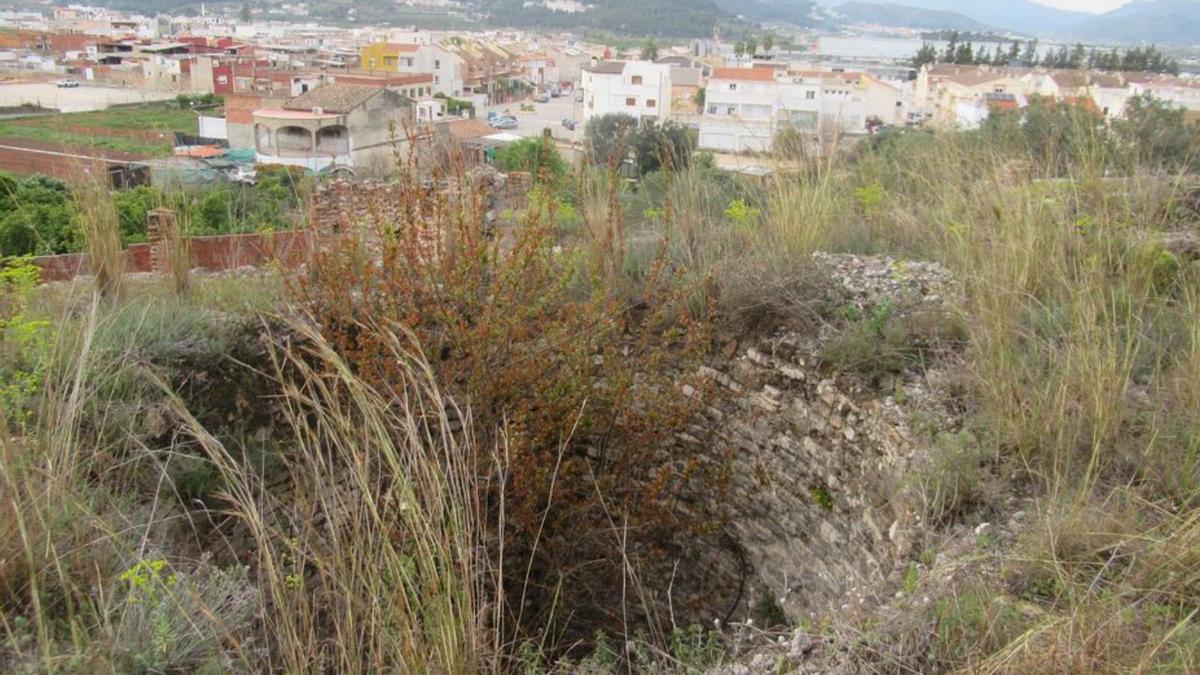 Villalonga suma a su patrimonio un antiguo horno de cal industrial