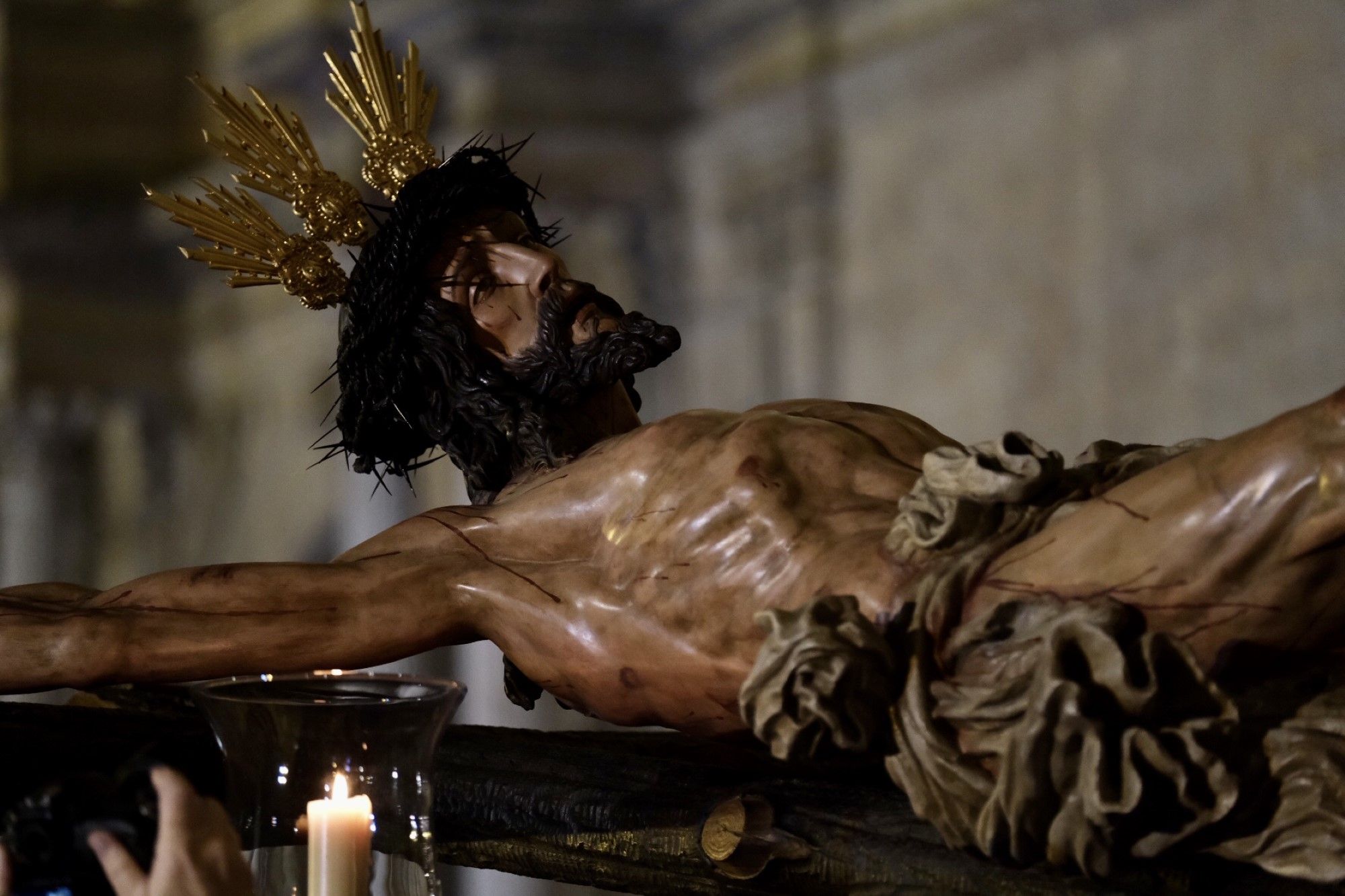 El Cristo de la Crucifixión accede a la Catedral