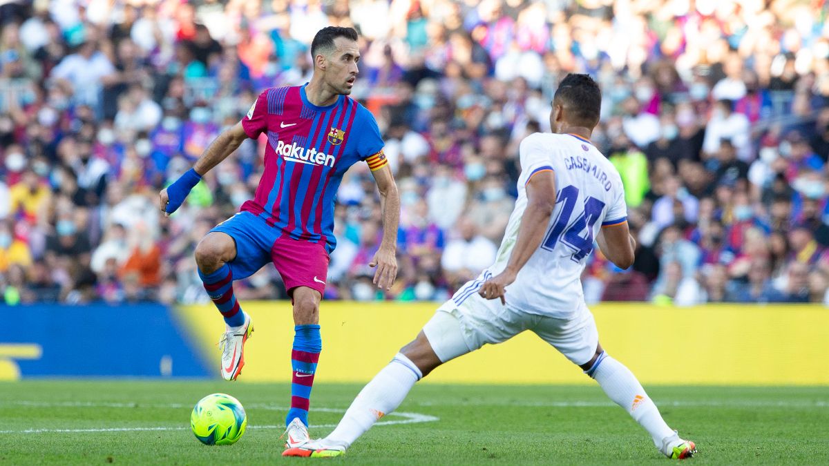 Busquets y Casemiro se volverán a ver las caras en la vuelta del playoff de la Europa League entre Manchester United y Barça