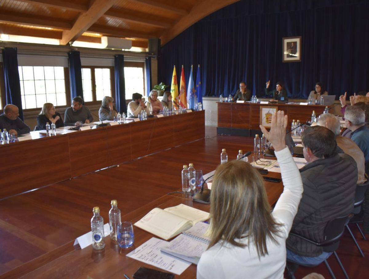 El gobierno de Mos vota a favor en un pleno anterior.