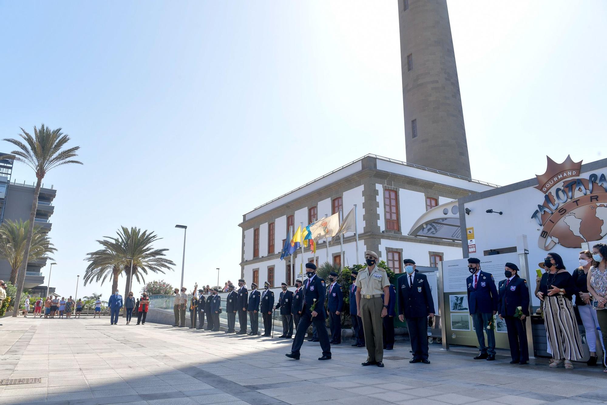 Acto de homenaje a los paracaidistas caídos en acto de servicio entre 1965 y 1979 en Maspalomas