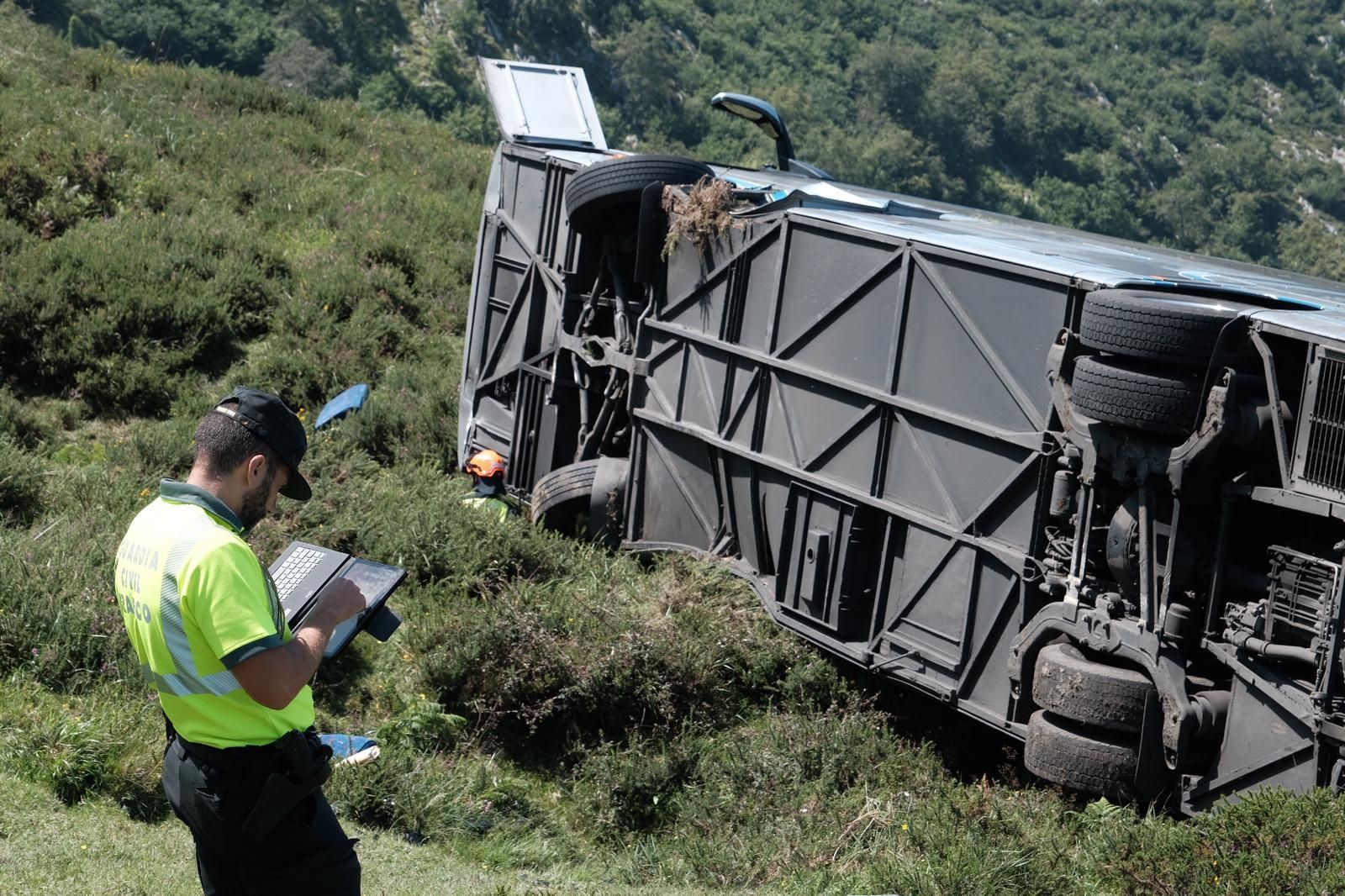 Així ha estat el rescat dels menors de l'accident de bus a Covadonga