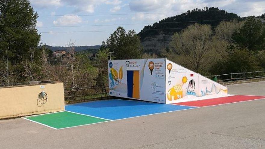 El mòdul fotovoltaic, a punt per a la seva inauguració, dissabte