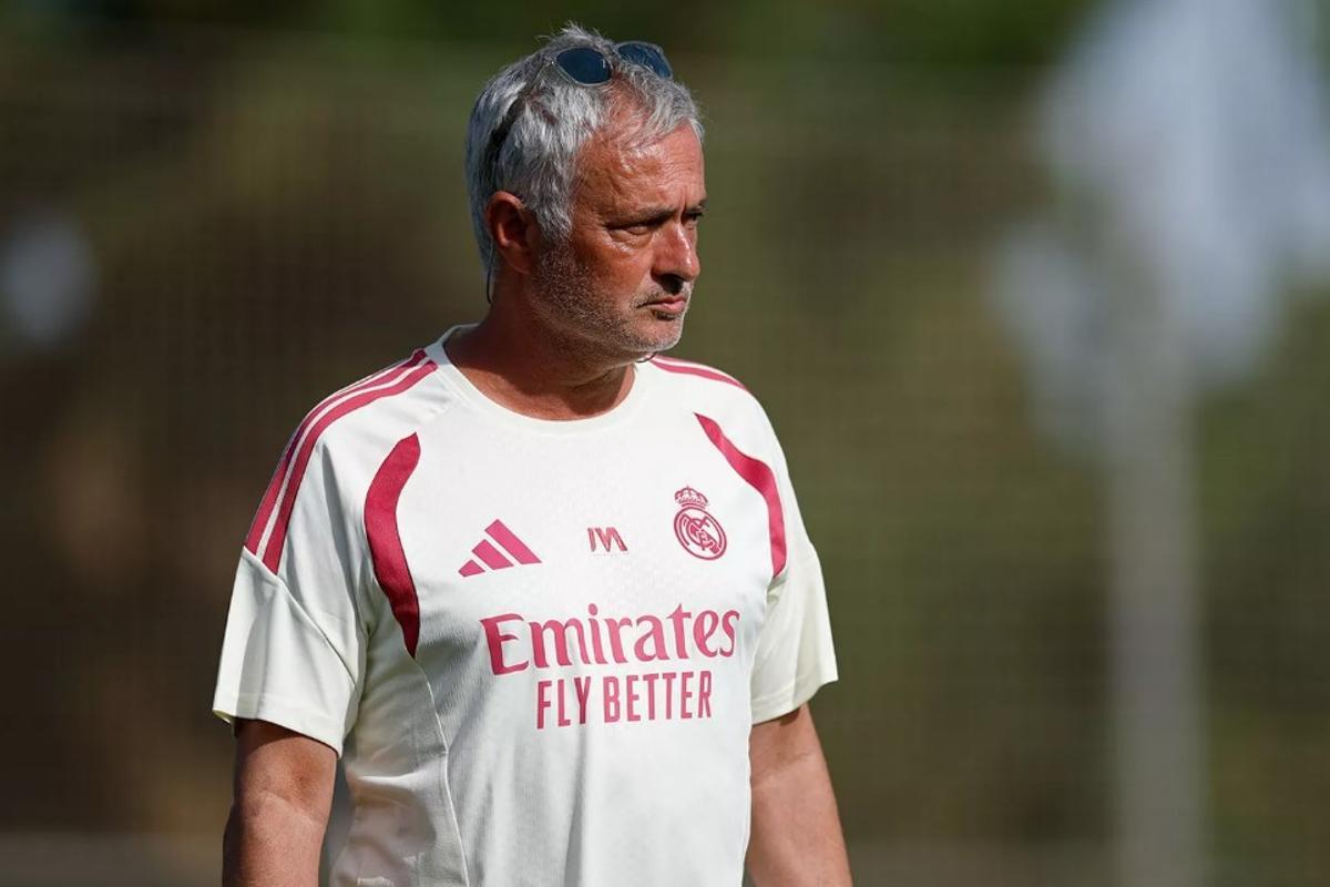 José Mourinho, en un entrenamiento en Valdebebas esta semana.