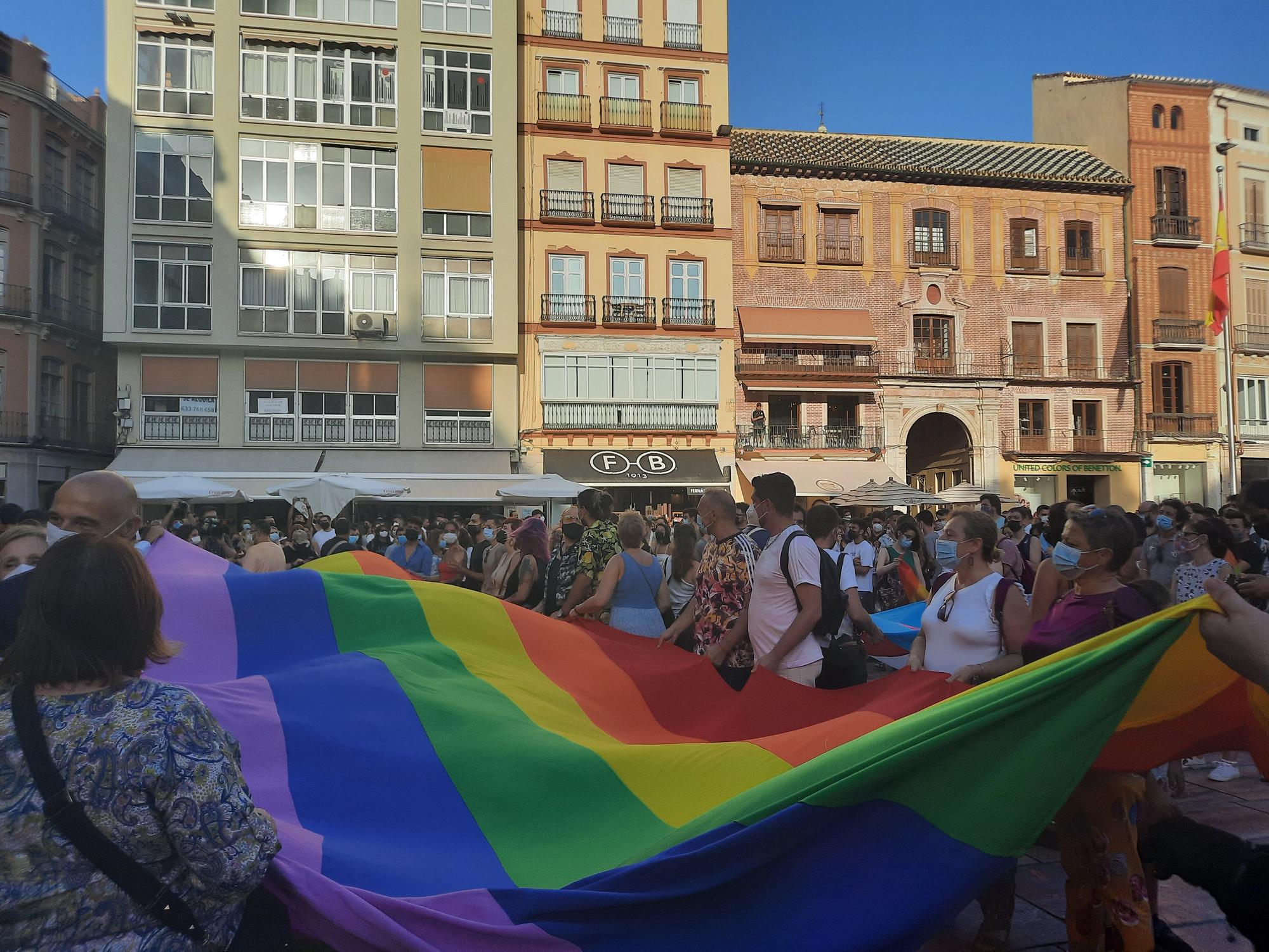 Concentración en repulsa por la muerte del joven Samuel en la plaza de la Constitución de Málaga