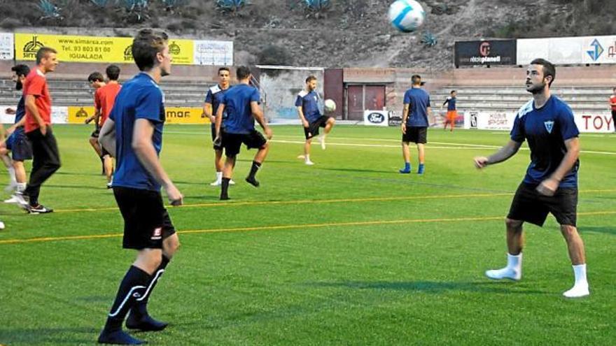 Els jugadors van començar a entrenar a les ordres d&#039;Edu Berrocal