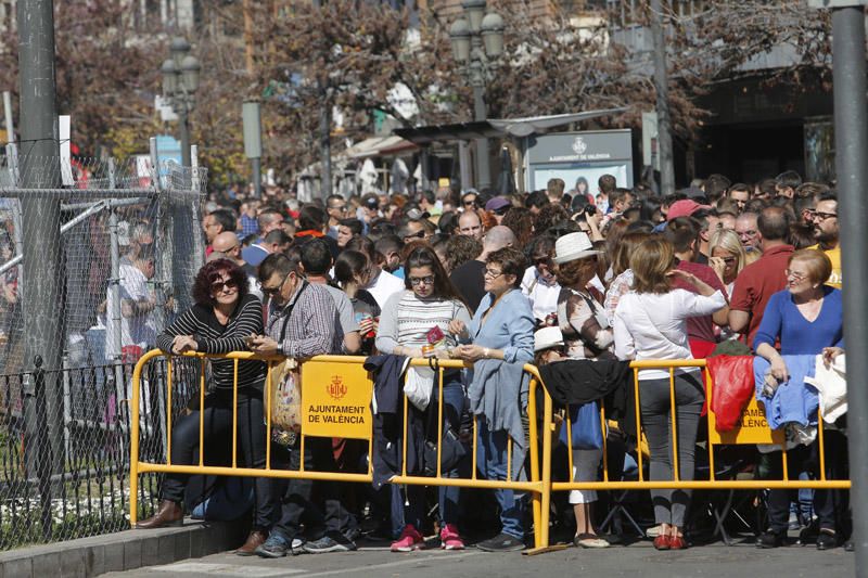 Búscate en la mascletà del 2 de marzo