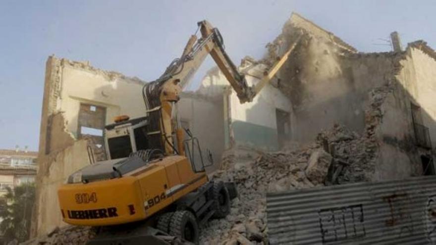 Dos edificios en Lorca serán derribados por los daños del terremoto