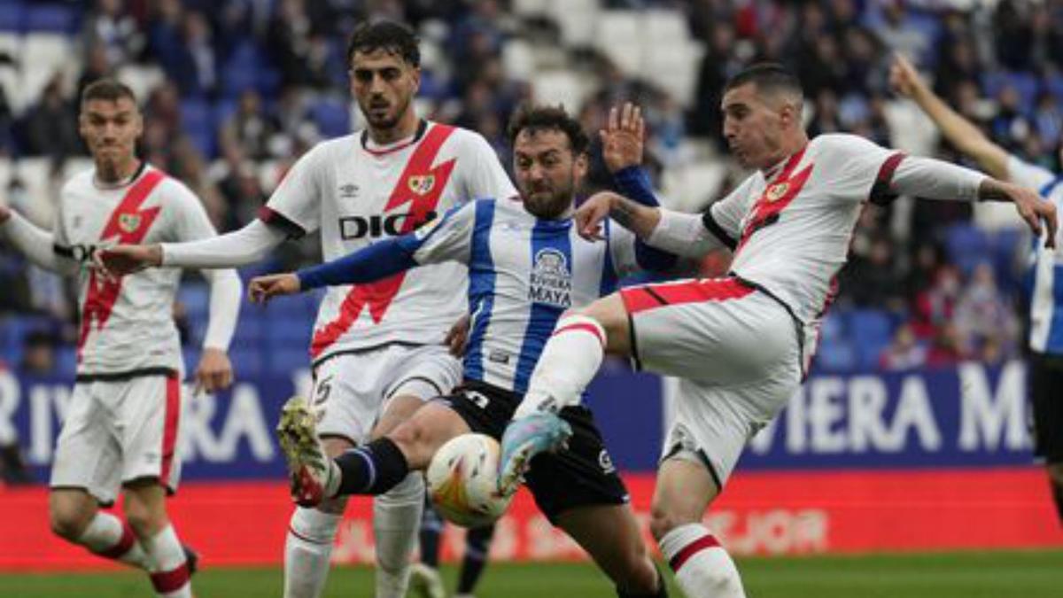 Guardiola va fer el gol decisiu. | ALEJANDRO GARCÍA/EFE