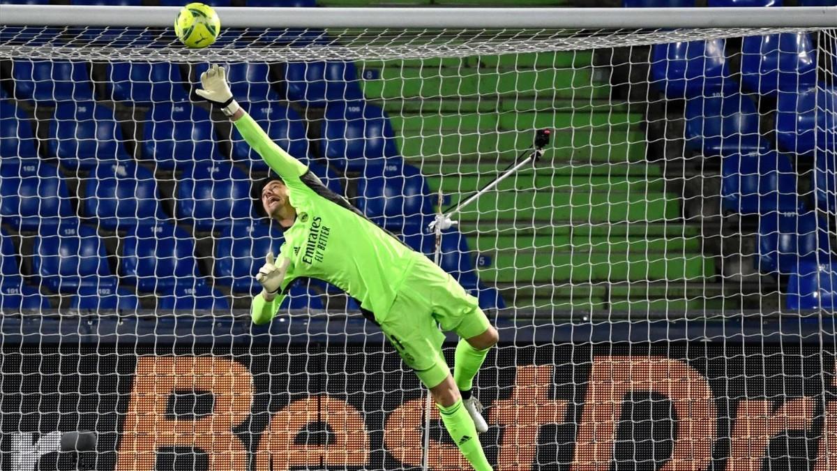 Courtois maquilló la derrota ante el Chelsea