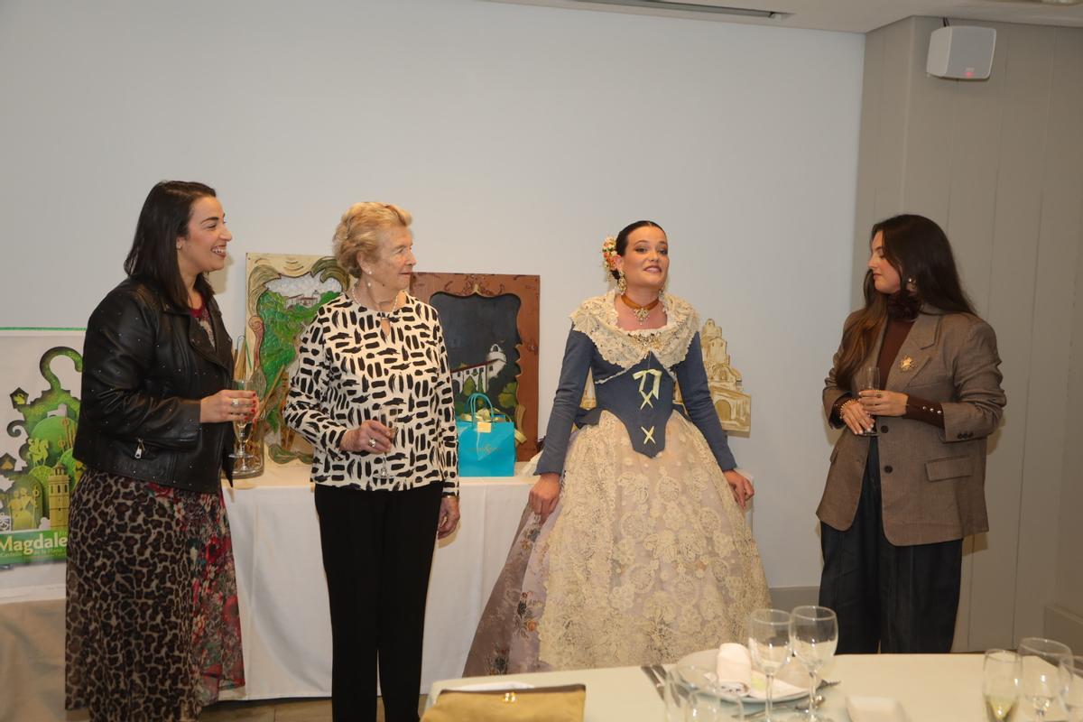 Galería: Las reinas de las fiestas de Castellón se reúnen en su tradicional merienda