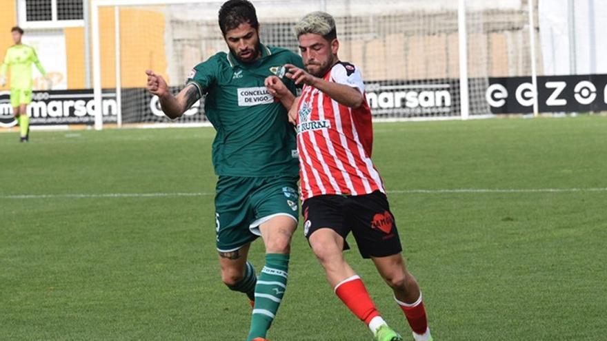 Coruxo - Zamora CF: Empate insuficiente en O Vao