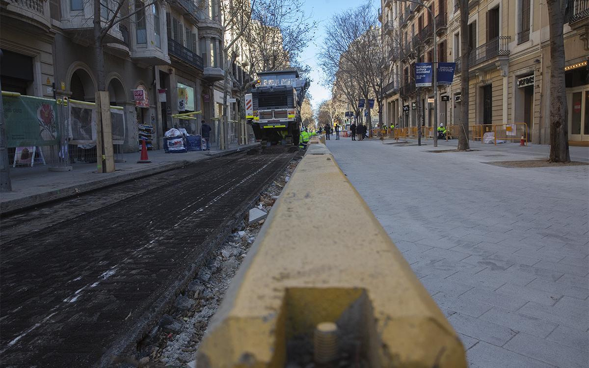 Las obras del eje verde de Consell de cent cambian de fase