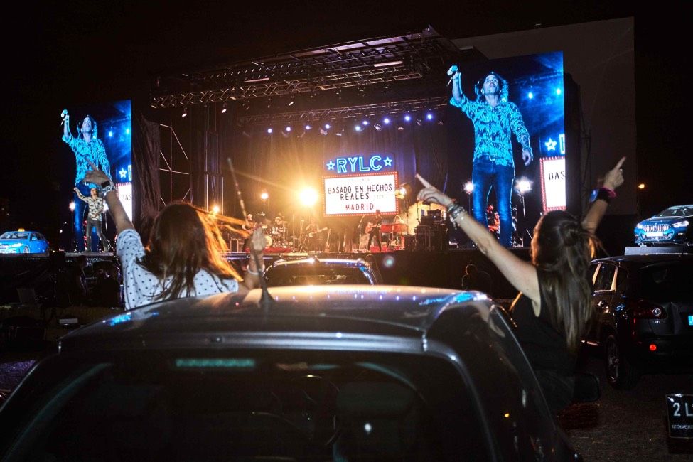 El concierto de Rulo y la Contrabanda en el BMW Drive-In Fest en Madrid