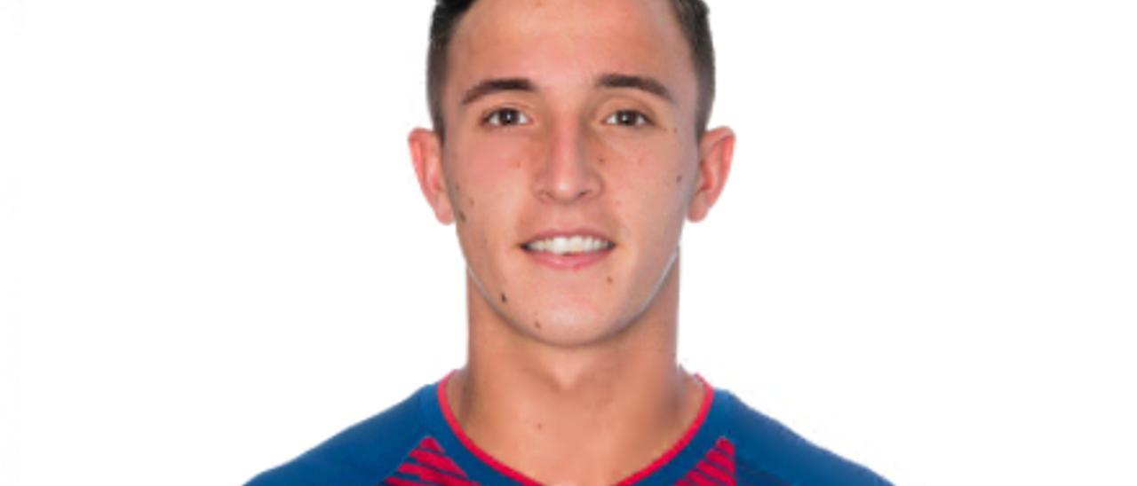 Escriche es ahora delantero en el Huesca, rival del Elche mañana