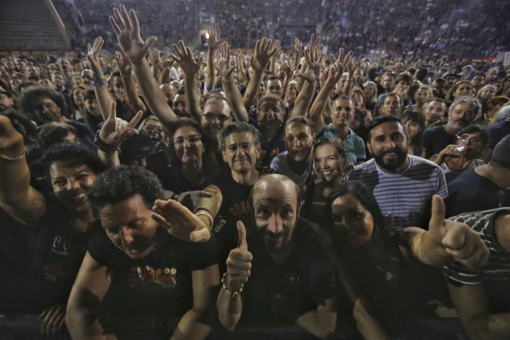 Concierto de Enrique Bunbury en la Plaza de Toros de Alicante