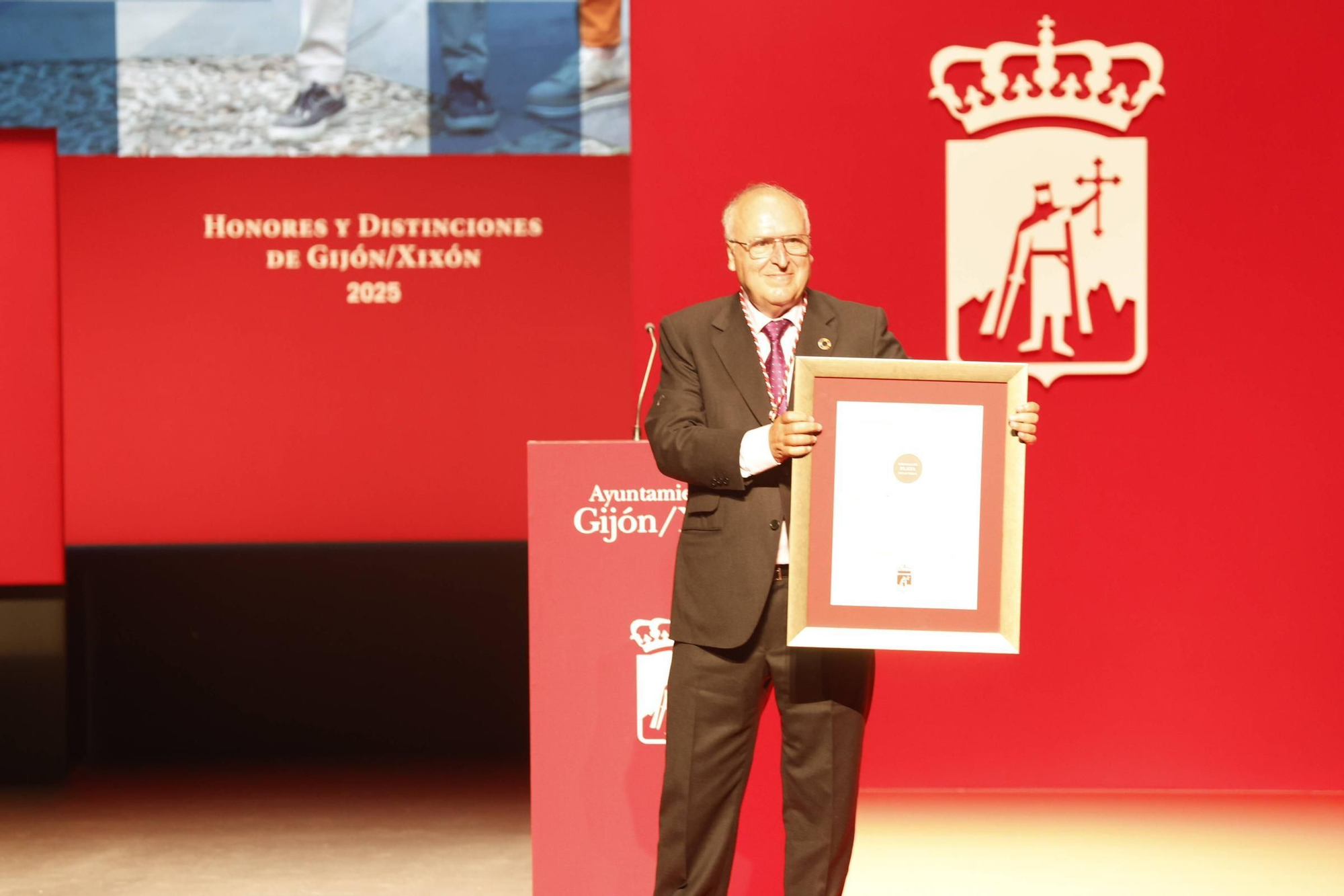 La entrega de medallas y distinciones de Gijón, en imágenes