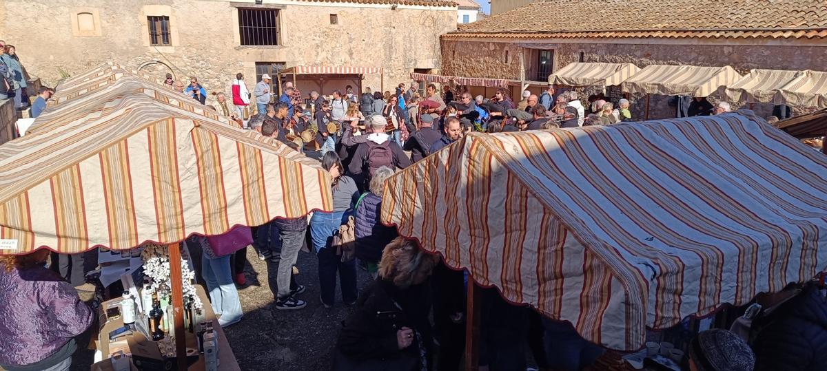 Las mejores imágenes de la Fira de la Flor d'Ametller de Son Servera