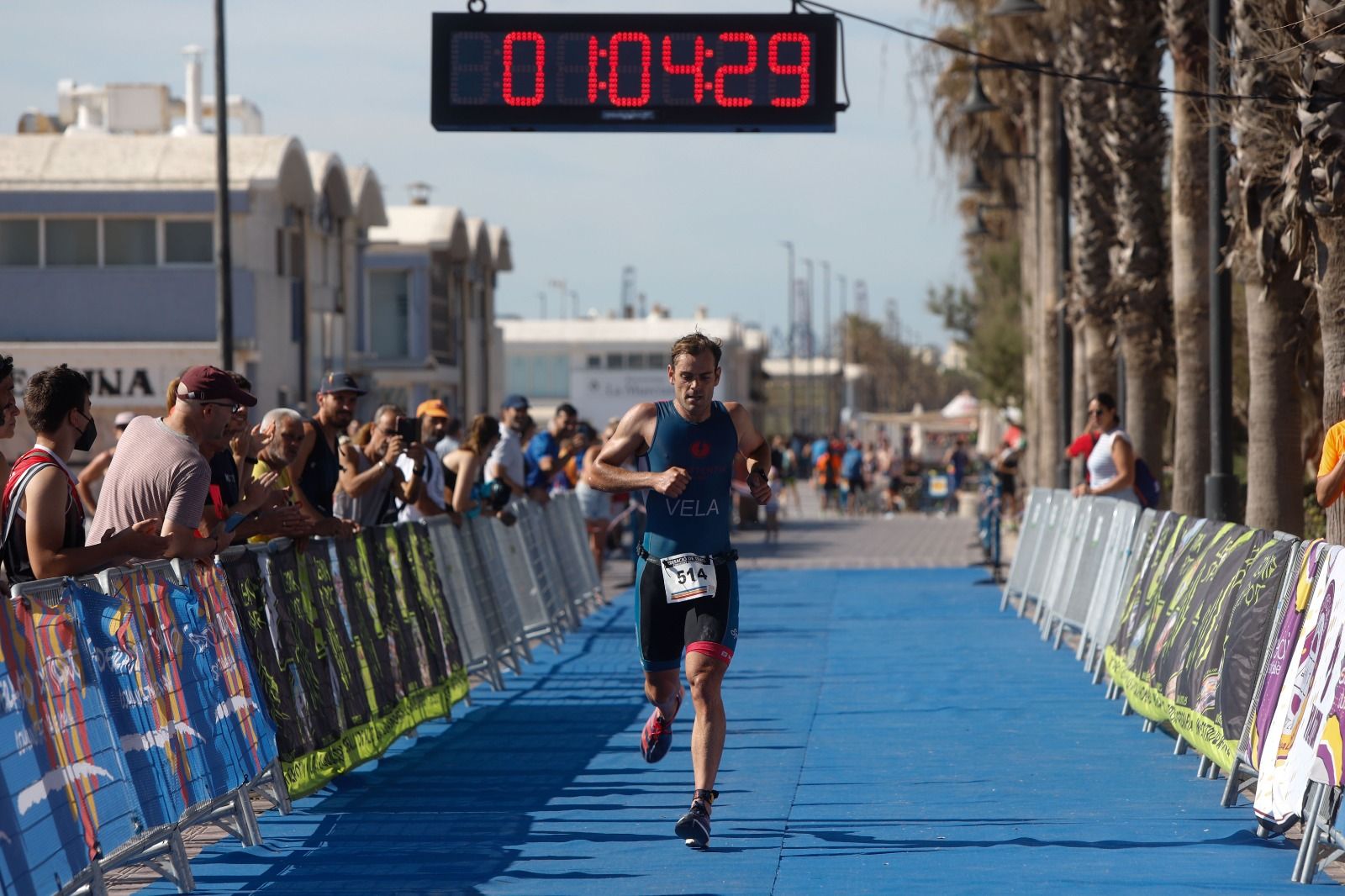 El Triatlón Playa de la Malvarrosa, en imágenes