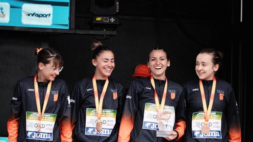 La atleta de Elche Rocío Campanini brilla en el Nacional de Trail