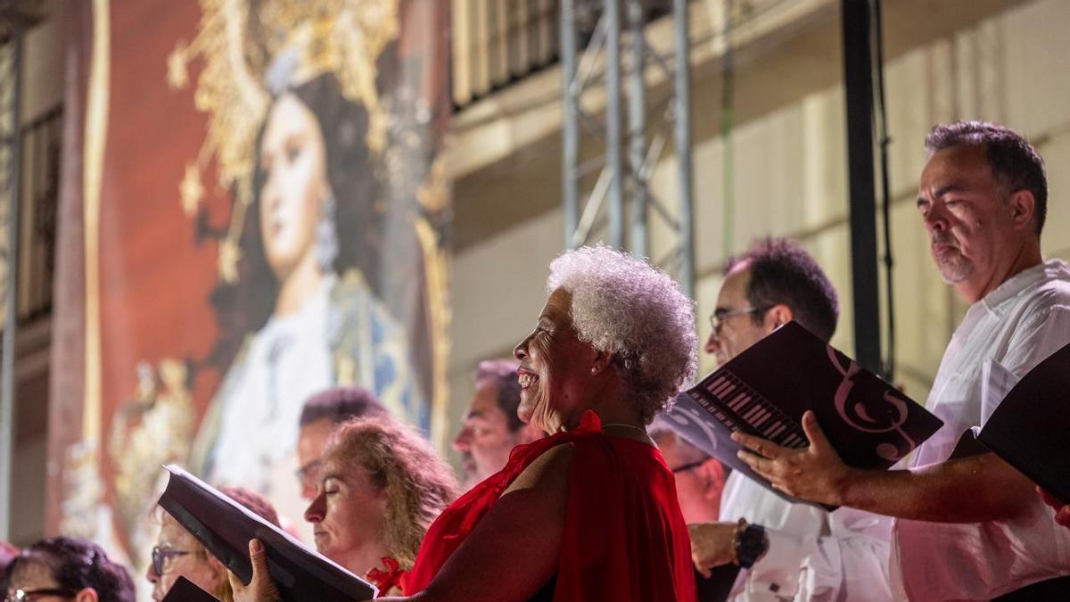 Alicante abre los días grandes de la Virgen del Remedio con una Alborada dedicada a Esplá, Chapí y Falla