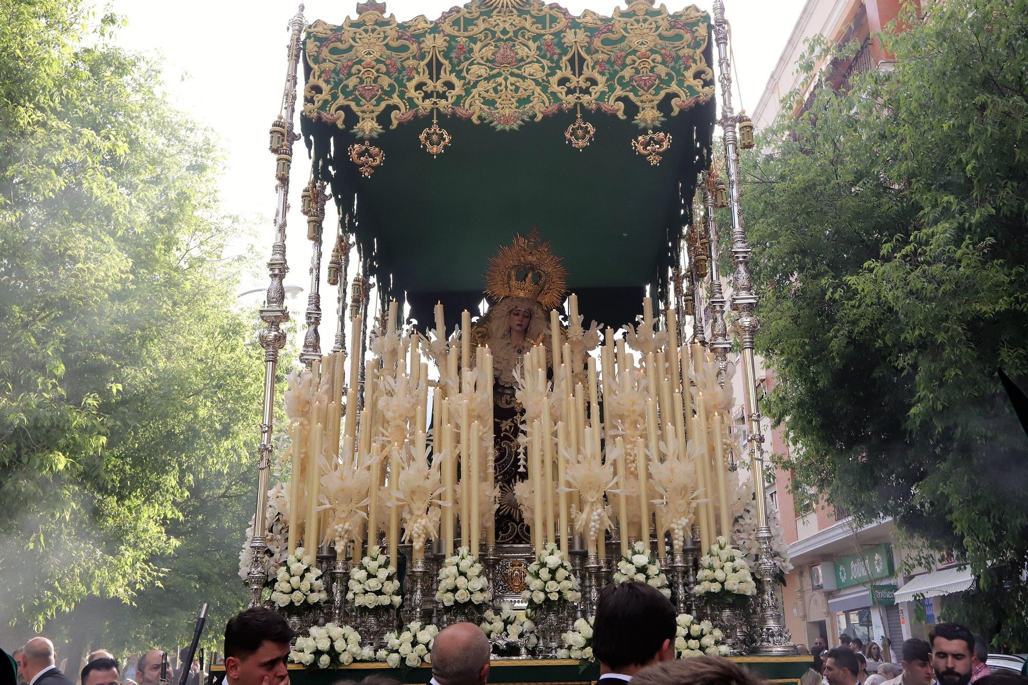 La Santa Cena recorre las calles en el barrio del Zoco