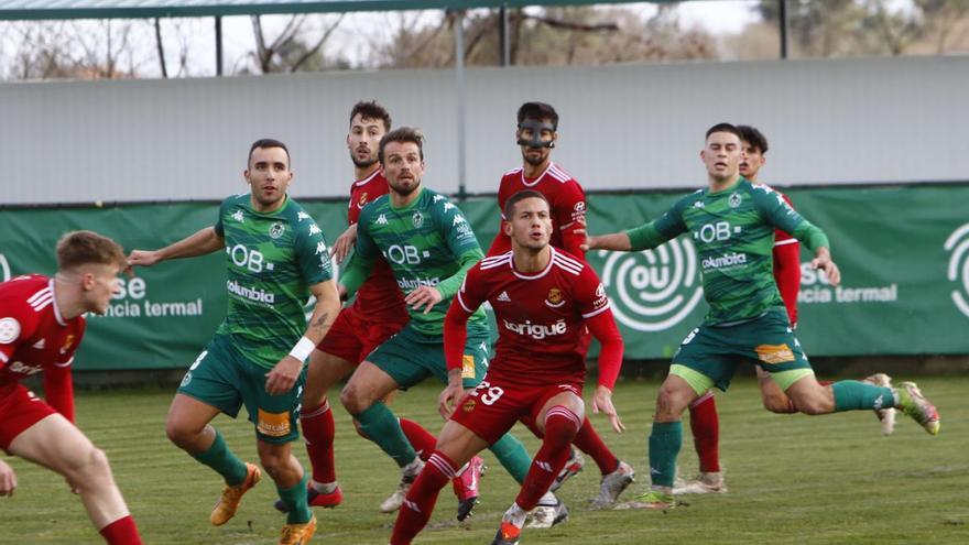 Duelo directo por el sueño del play-off a Segunda