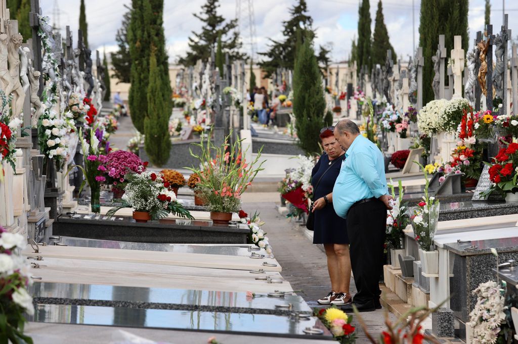 Cementerio de Nuestro Padre Jesús de Espinardo en el día de Todos los Santos