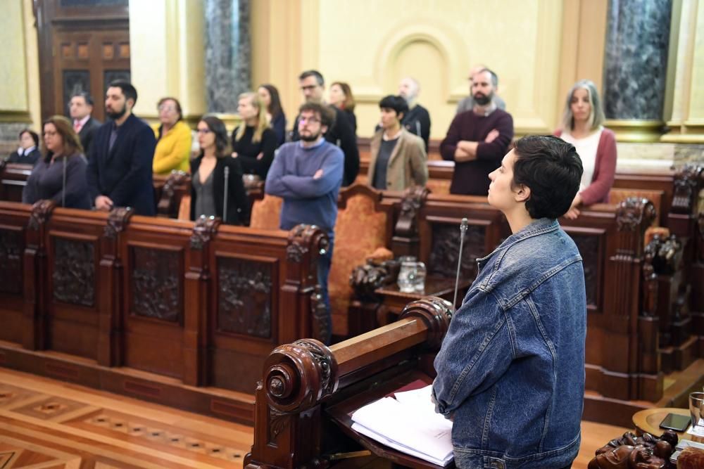 O Castrillón convoca a varias entidades y residentes a título individual antes del pleno para pedir a los grupos municipales que aprueben el presupuesto para este año.