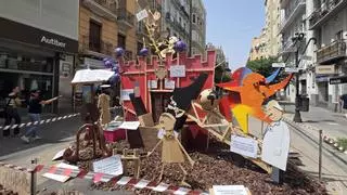 Las Fallas salen a la calle con hogueras, música, paellas... y algún disgusto