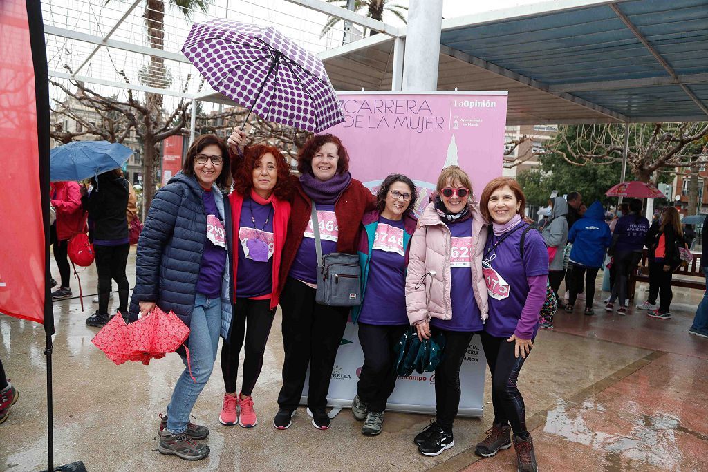 Carrera de la Mujer Murcia 2022: las participantes posan en el photocall