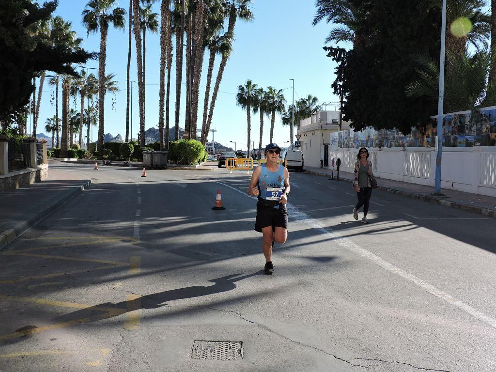 Estos todas las imágenes de la Media Maratón de Águilas