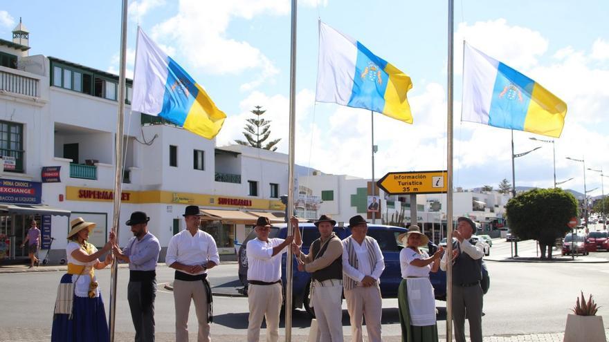 Yaiza llena sus calles de alegría, música y tradición el Día de Canarias