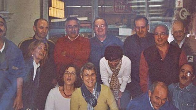 Eduardo, en una reunión con compañeros de trabajo.