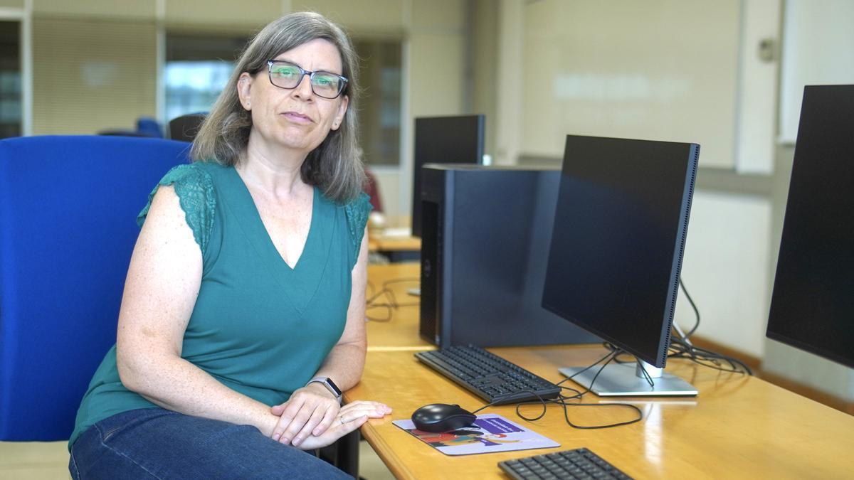Laura Castro, en la facultad de Informática.