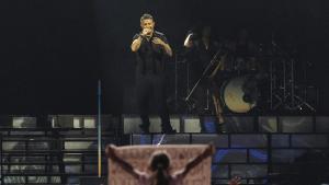 Alejandro Sanz confia en els seus clàssics  per encendre Cornellà