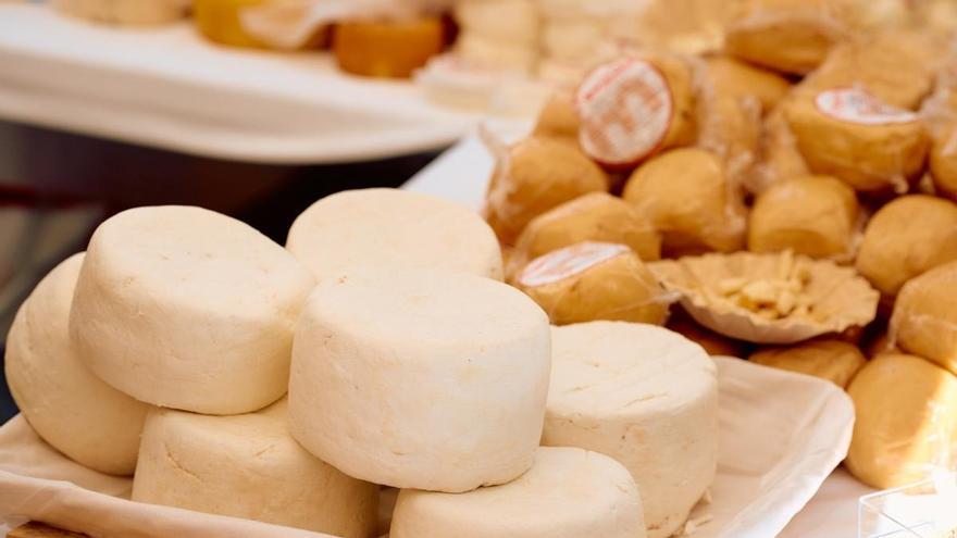 La Aldea saborea la primera jornada de la Feria Europea del Queso