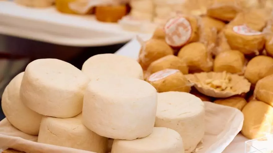 La Aldea saborea la primera jornada de la Feria Europea del Queso