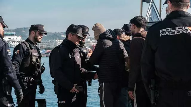 Interceptados 33 migrantes en tres pateras en Formentera