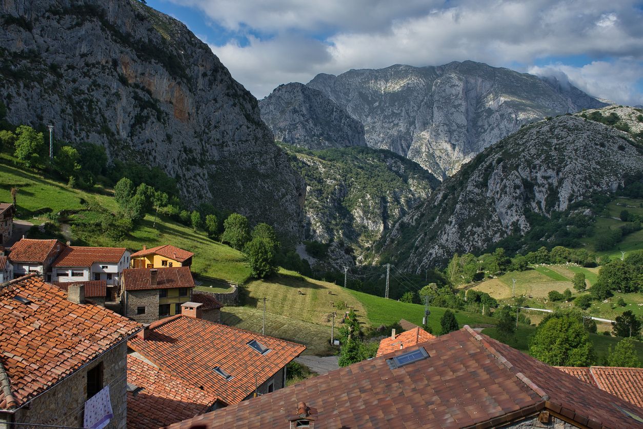 Hay bastantes pueblos aislados en los Picos de Europa