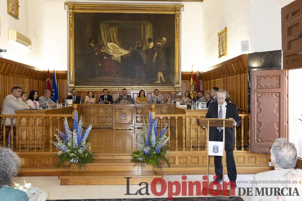 Así se ha vivido el emocionante acto del nombramiento de 'Hijo Predilecto' de Caravaca al doctor Juan Manuel Laborda