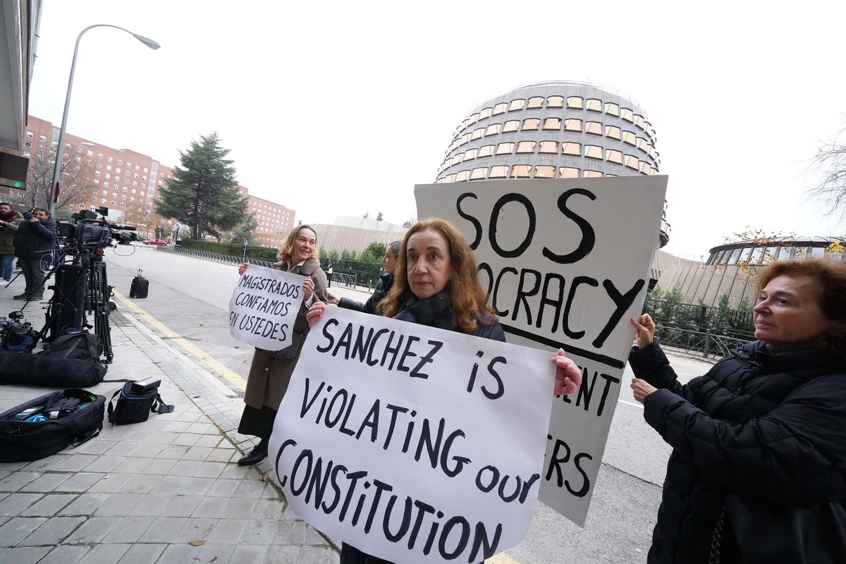 El TC argumenta que el poder legislatiu també està subjecte al control de constitucionalitat El TC argumenta que el poder legislatiu també està subjecte al control de constitucionalitat